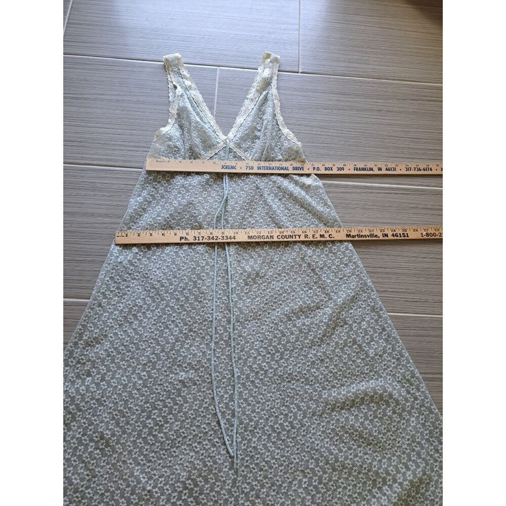 Vintage Penneys Gaymode Sheer Blue Floral Lace Nightgown V-Neck  Ivory Trim Med - Picture 8 of 10